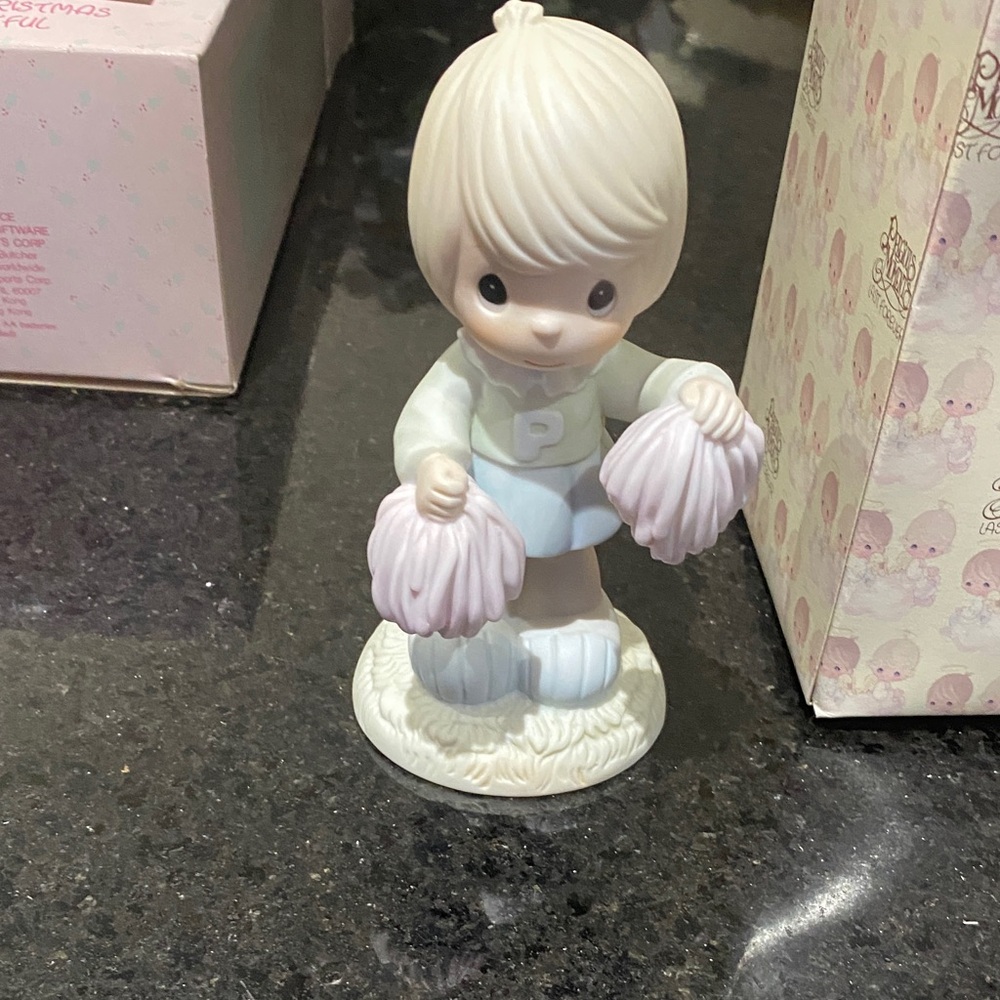 Precious Moments Cheerleader Figurine - Cream and Light Pink
